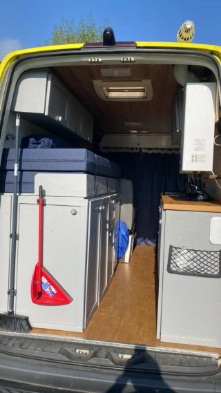 VOLKSWAGEN CRAFTER CAMPER