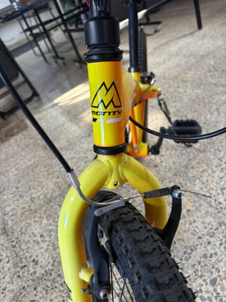 Bicicleta Monty BMX 105 Amarilla en muy buen estad