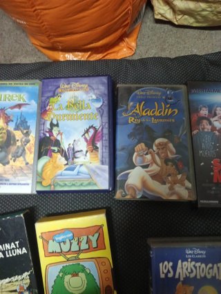 14 Películas VHS Variadas