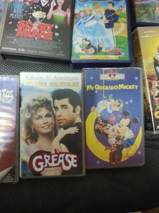14 Películas VHS Variadas