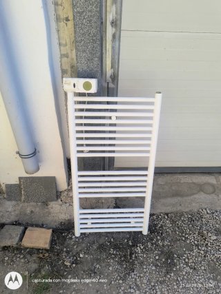 Radiatori da bagno 2 unità funzionano perfettamente