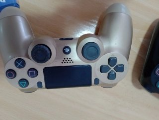PS4 Dorada + 2 Mandos + Juegos