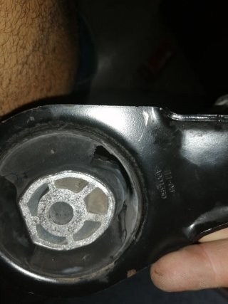 Supporto motore Peugeot 308 T405194