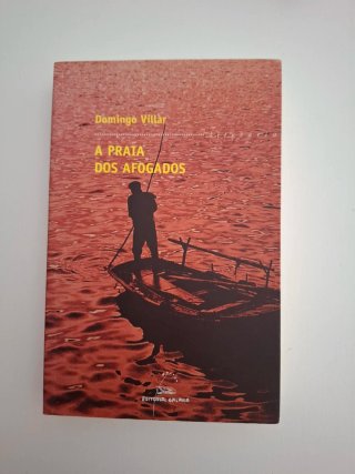 Libro A praia dos afogados. Domingo Villar