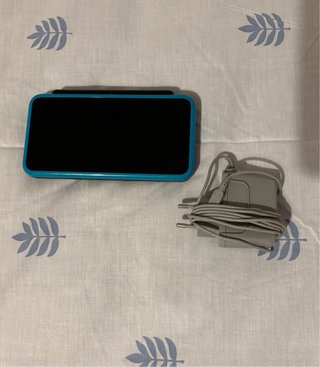 Nintendo 2DS XL