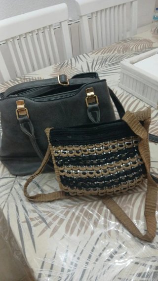 Bolsos Negro y Marrón