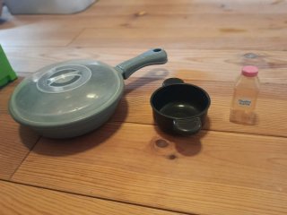 Cocinita de juguete con accesorios