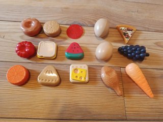 Cocinita de juguete con accesorios