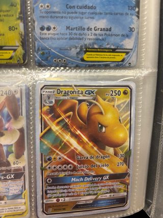Carta Pokémon Dragonite GX