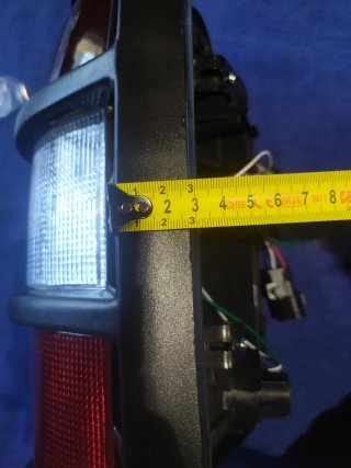 Piloto trasero derecho Montero V20
