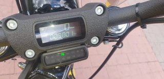 Harley-Davidson Amarilla Negra
