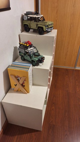 Estantería infantil con cajas de almacenaje