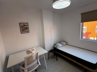 Alquiler habitaciones piso Tiro de Linea