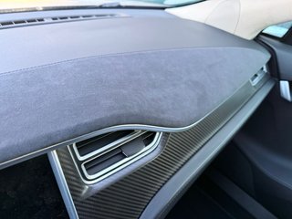 Tesla Model S 2015