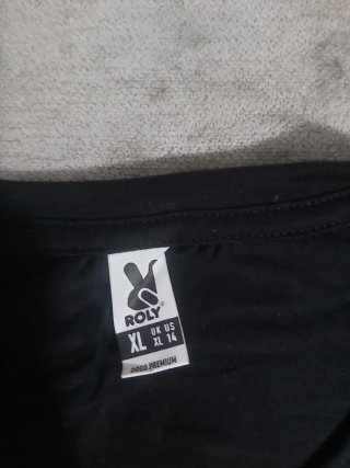 Camiseta Negra con Estampado de Águila