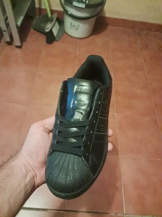 Tenis Adidas Superstar Negros