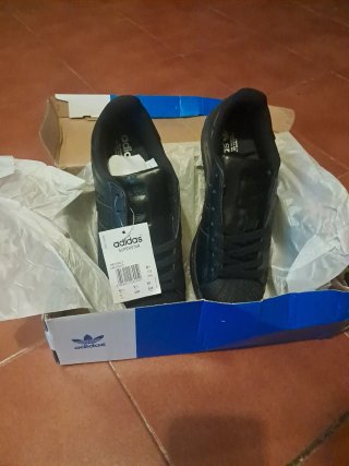 Tenis Adidas Superstar Negros