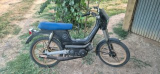 Derbi Variant Negra y Dorada