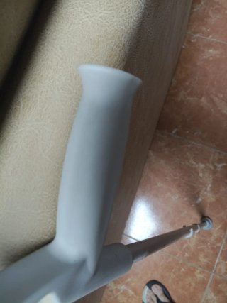 2 muletas (gris clara y gris oscura)