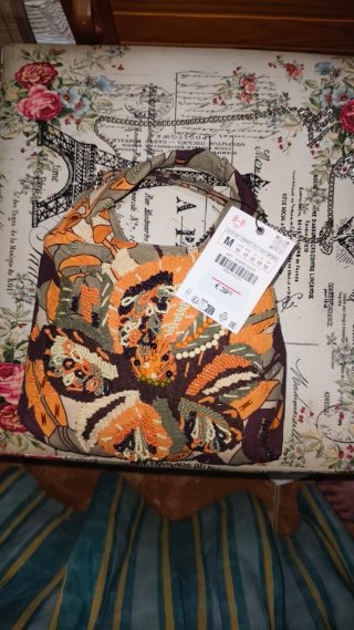 Bolso Zara bordado multicolor