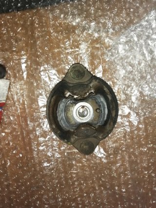 Supporto motore Audi A4 1.9 TDI