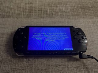 Sony PSP-2004 Negra + Cargador