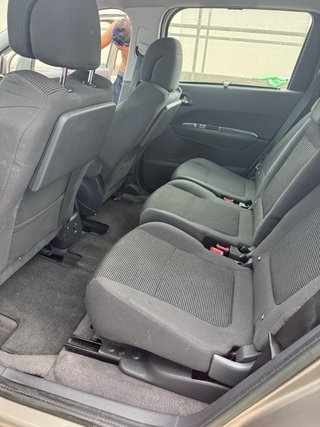 Peugeot 5008 2013