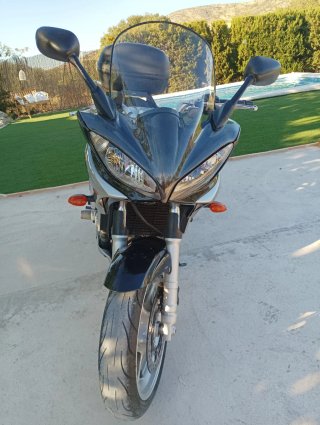 Yamaha 600cc Fazer, 100cv- Impecable