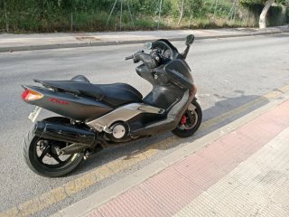 Yamaha T-Max 500 Negra