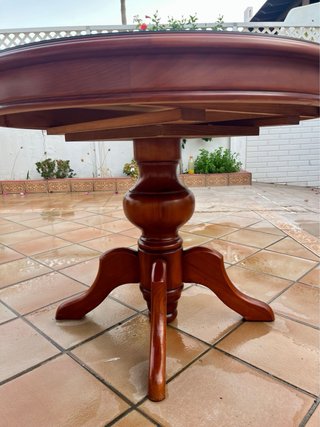 Mesa redonda comedor madera cerez cristal facetado