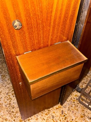 Máquina de coser SINGER antigua