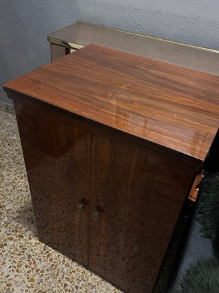 Máquina de coser SINGER antigua