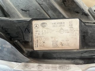 Faro Derecho Mercedes V 2017