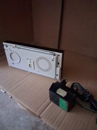 Radio Portátil Sony ICF-33 4 Bandas