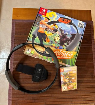 Nintendo Switch V2 + Ring Feet Adventure.