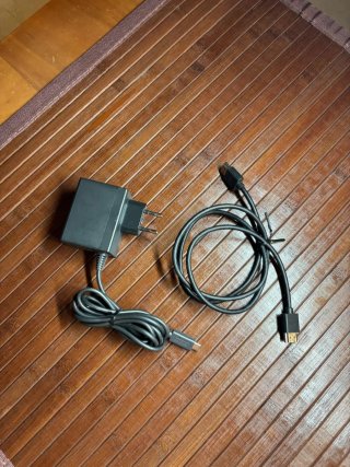 Nintendo Switch V2 + Ring Feet Adventure.
