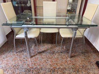 Mesa de comedor cristal y metal