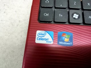 Packard Bell Portátil Rojo