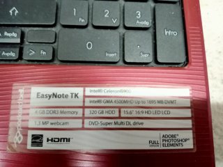 Packard Bell Portátil Rojo