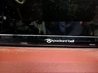 Packard Bell Portátil Rojo