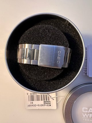 Reloj Casio MTP-VD01D Azul y Plateado