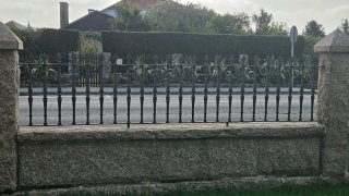 Valla de forja de hierro macizo