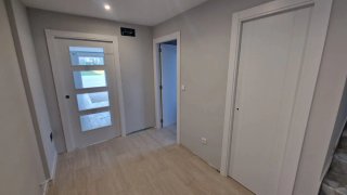 Se alquila casa - piso en Carballo