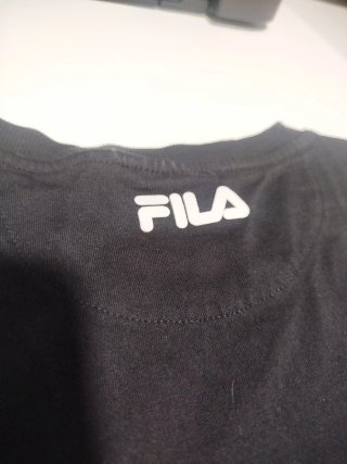 Camiseta Fila Mujer Talla S Negra y Amarilla