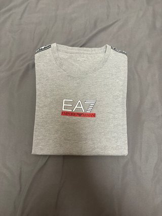 Camiseta EA7 Emporio Armani Gris