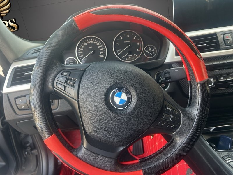 BMW Serie 3 2017, foto 12