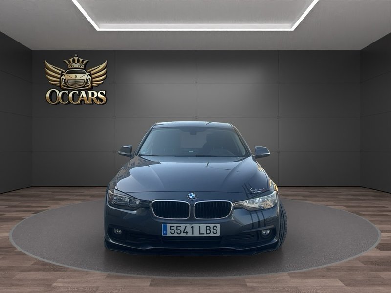 BMW Serie 3 2017, foto 2