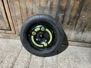 Rueda de emergencia Mercedes 17”