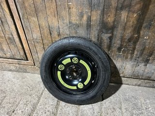 Rueda de emergencia Mercedes 17”