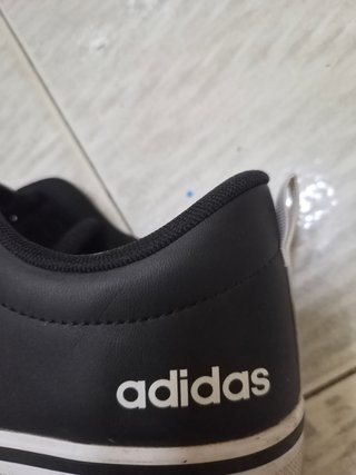 Scarpe Adidas uomo nere e bianche